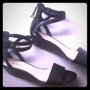 Nine West black wedge sandals